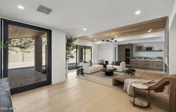 3500 E LINCOLN Drive, Phoenix, AZ 85018
