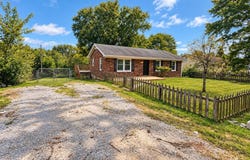 62 Oakland Lane, Harrodsburg, KY 40330