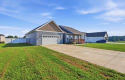 662 Clog Valley, Sparta, TN 38583