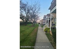 324 Shore Dr, Highlands, NJ 07732