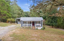 559 Donahoo Road SE, Silver Creek, GA 30173