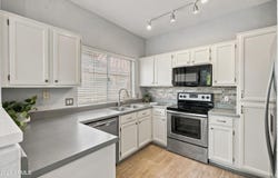 1633 E LAKESIDE Drive, Gilbert, AZ 85234