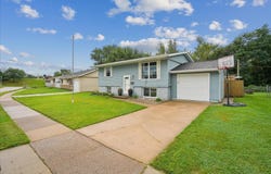 3522 Keymeer Drive, Dubuque, IA 52002