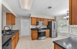 4002 LEVONSHIRE Place, VALRICO, FL 33596