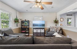 2 Pavilion Place, Hampton, VA 23664