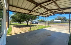 706 SW Ave E, Seminole, TX 79360