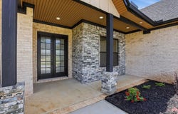 7636 S Shoreline Blvd, Benton, AR 72019