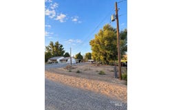 8124 Birmingham Rd, Melba, ID 83641