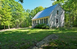 9 Perry Road, Deerfield, NH 03037