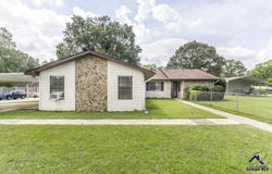 211 Hickory Glen, Centerville, GA 31028