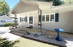 305 S Maple St, Inman, KS 67546