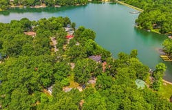 161 E Lakeshore, Cherokee Village, AR 72529