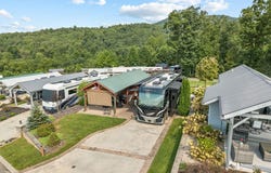 60 Sunset Lane, Franklin, NC 28734