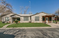 501 Green St., Poth, TX 78147