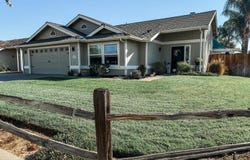 1452 Maple Court, Lemoore, CA 93245