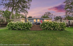 1900 Jackson Boulevard, Highland, MI 48356