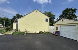 227 Old Stage Road, Spotswood, NJ 08884