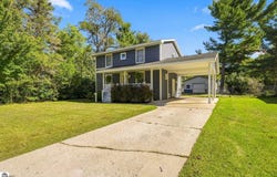 707 Pine Street, Elk Rapids, MI 49629