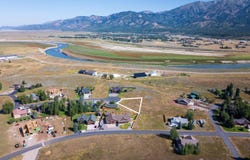 621 SNAKE RIVER Drive, Alpine, WY 83128