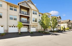 17126 SW Snowdale St, Beaverton, OR 97007