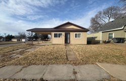 203 N Main St, Lucas, KS 67648