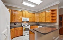 208 E 20th St, Cameron, TX 76520