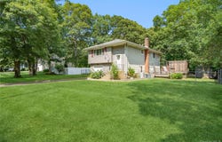 417 Winters Drive N, Mastic, NY 11950