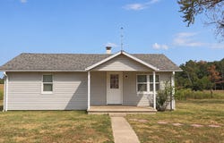 2926 County Road 830, Noble, MO 65715