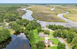 53 Deer Lane, White Oak, GA 31568