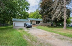 2334 S Term Street, Burton, MI 48519