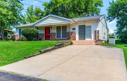 403 E Vine Street, Mexico, MO 65265