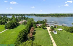 2087 Ditchley Road, Kilmarnock, VA 22482