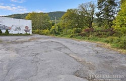 E 2nd Street, West Jefferson, NC 28694