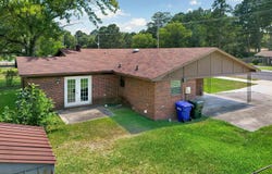 680 E German Lane, Conway, AR 72032