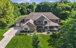 1309 Cross Creek Road, Mahomet, IL 61853