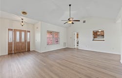 644 White Oak Street, Gentry, AR 72734