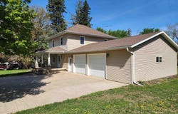 317 E 1st Street, Arthur, IA 51431