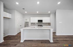 212 Firefox Way, Jarrell, TX 76537