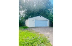 4245 Welcome Avenue N, Crystal, MN 55422