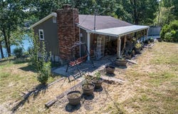 26193 Wiedenmann Place, Edwards, MO 65326