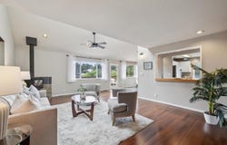 909 Etheldore ST, Moss Beach, CA 94038