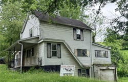 7 Short Ave, Chartiers, PA 15301