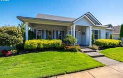 2672 HAZELNUT Dr, Woodburn, OR 97071