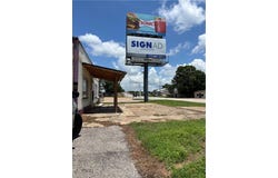 807 Post Oak Street, Hearne, TX 77859