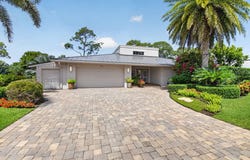 706 Foxpointe Circle, Delray Beach, FL 33445