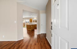 7368 Meadowglen St NE, Keizer, OR 97303