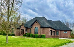 1670 Dain Drive, Carmi, IL 62821
