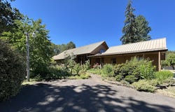 29821 JEANS Rd, Veneta, OR 97487
