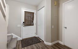 215 Half Moon Circle, Aurora, IL 60504