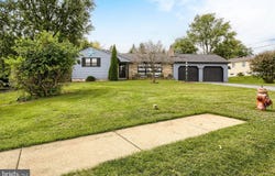 621 HOFFMAN Drive, HARRISBURG, PA 17111